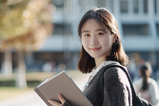 我是女生，想考军校，想知道军校的生活是什么样子的，都有什么是适合女生的专业